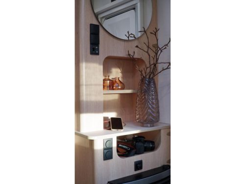 LMC Style 440 D model 2027, French bed photo: 20