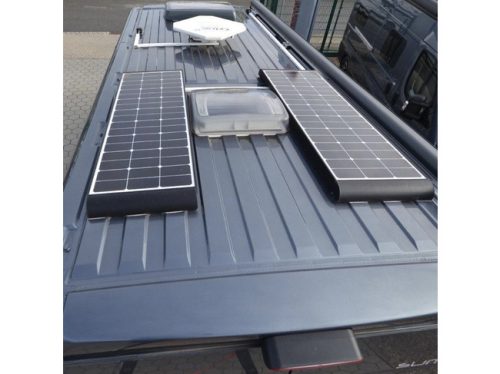 P&ouml;ssl Summit 640 180CV AUTO/2XSOLAR/TV+ANTENNE PARABOLIQUE/FREIN &Agrave; MAIN &Eacute;LECTRIQUE photo: 2