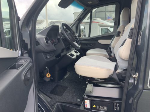 B&uuml;rstner Lyseo Harmony Line 690, AUTOMAAT, Mercedes Sprinter 2.2 163 Pk Enkele-bedden, hefbed, Luchtvering, Bj. 2020 &ldquo; Uw Wohnmobil-Verkaufsvermittler Wohnmobil Zentrum on the road Marum foto: 24