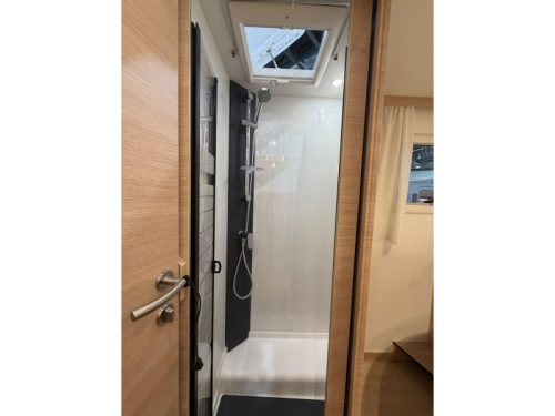 Rapido 696 F E&P levels, Lithium, Air conditioning photo: 8