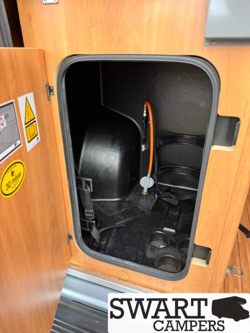 P&ouml;ssl 2Win Plus, Transverse bed 163 hp photo: 21