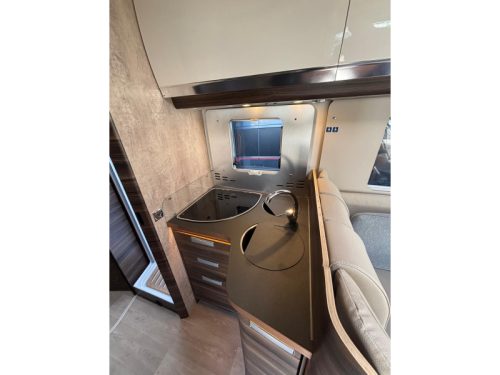 Laika Ecovip 4009 L automatic, E&P single bed photo: 14