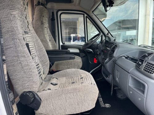 Eura Mobil A635ls Aut. Alcove 2x Airco Cruise 5 sleeping places. Solar panel. CarPlay photo: 18