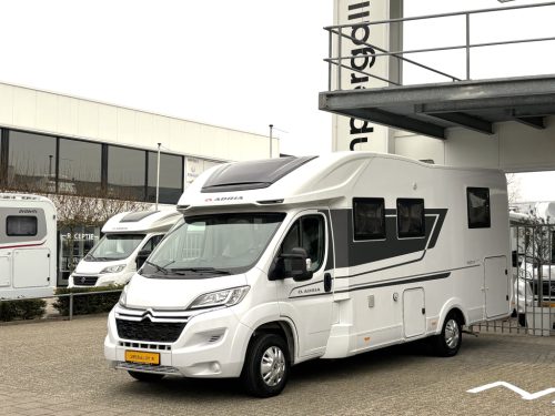 Adria Matrix 650 DC QUEENSBED + HEFBED + FACE TO FACE 2023 foto: 5