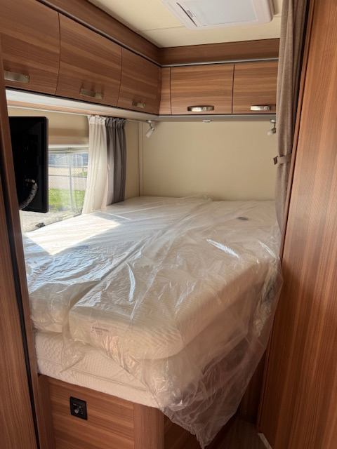 Weinsberg CaraSuite 650 MF Level system photo: 13