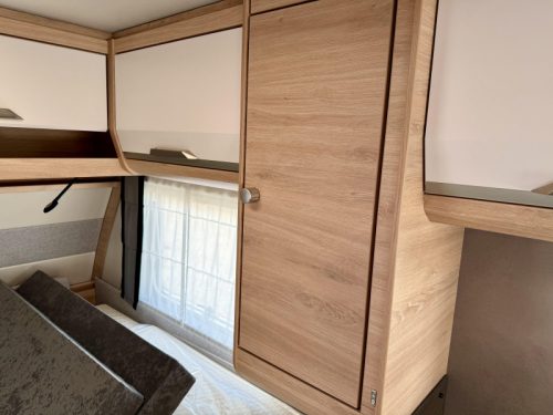Knaus Sudwind Black Selection 460 EU Summer Air Conditioning Special Offer! photo: 8