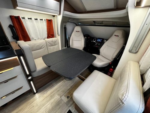 Pilote P 726 FC Camper, Queensbett Foto: 4