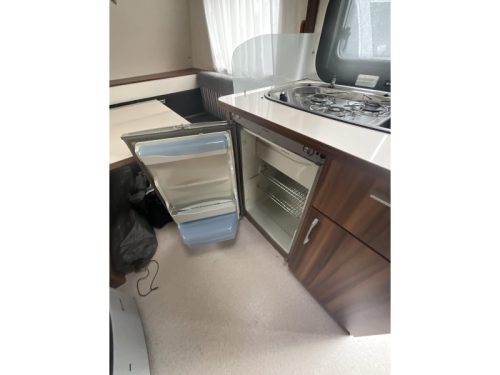Weinsberg CaraOne 400 LK ETAGENBETT-VORZELT Foto: 5