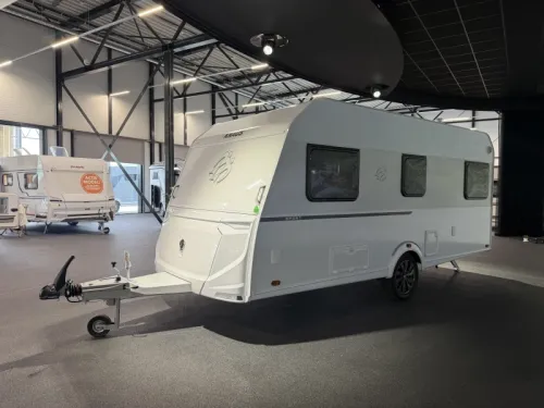 Knaus Sport 460 EU single beds / dinette photo: 2