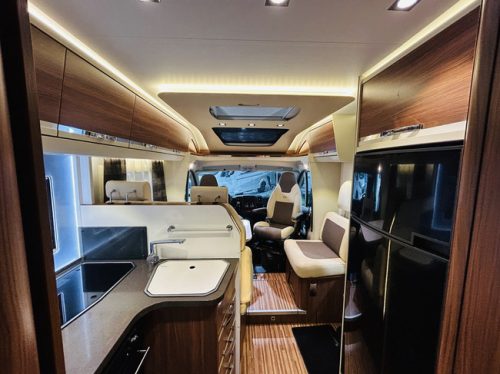 Adria CORAL S 690SC Supreme Luftfederung, Queensbett, 5 Sitzpl&auml;tze mit Sicherheitsgurt, Alde Heizung Foto: 18