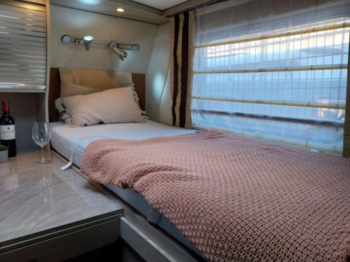 B&uuml;rstner Nexxo 728 T With extra low single bed photo: 16