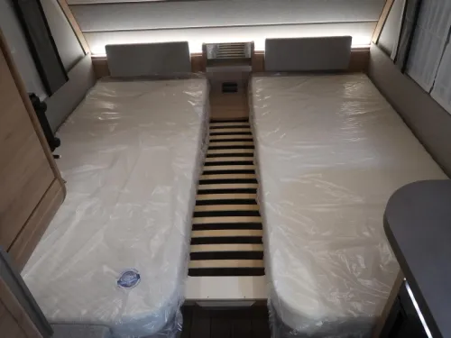 Knaus Sudwind Black Selection 500 EU !! BETT 217CM LANG !!!  Foto: 5