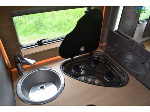 LMC Tourer Lift 664G photo: 13