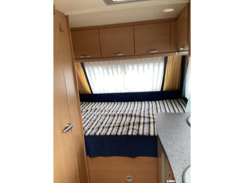 Knaus Sudwind 420 OD Mover/ awning photo: 4