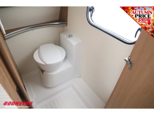 Knaus Sport 450 FU Middenkeuken Rondzit foto: 23