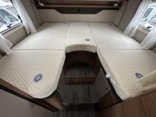 Knaus L!ve I 650 MEG LENGTE BEDDEN  AUTOMAAT foto: 16