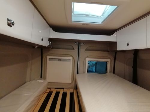 B&uuml;rstner Travel Van photo : 11