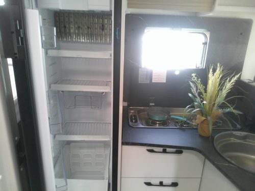 Etrusco T 6900 SB Automatic 5-person Motorhome photo: 6