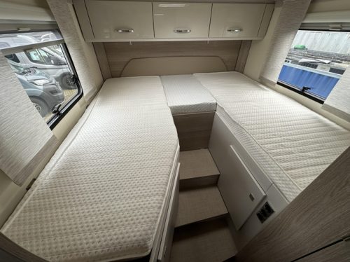 B&uuml;rstner Nexxo Van T 620 G SINGLE BEDS + COMPACT photo: 12
