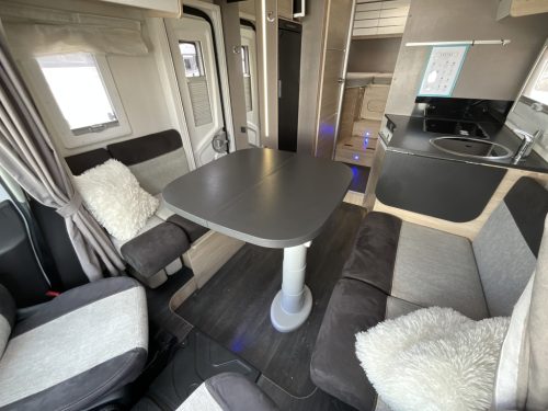 Challenger 337 GA with single beds photo: 14