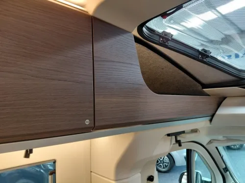 Adria Compact Supreme DL 2027 automaat  foto: 8