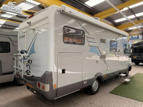 Hymer Classic 614 B614 BED/Hefbed AUTOMAAT foto: 1