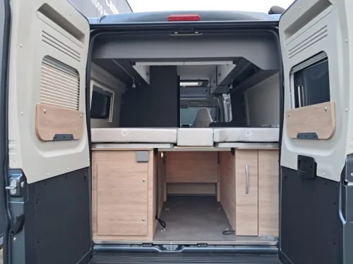 Dethleffs Globetrail 640 ES - Van N Bike- Luxury photo: 2