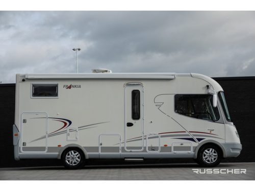 Frankia T680BD | Holiday Class | 130Pk | C&aacute;mara de marcha atr&aacute;s | Panel solar | 16'' foto: 2
