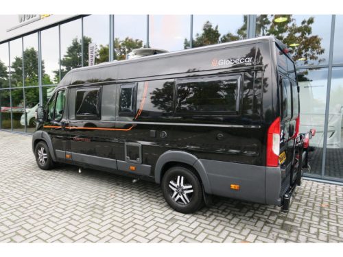 P&ouml;ssl Globecar 640 CAMP EINZELBETT+AHK+BLACK ED Foto: 3