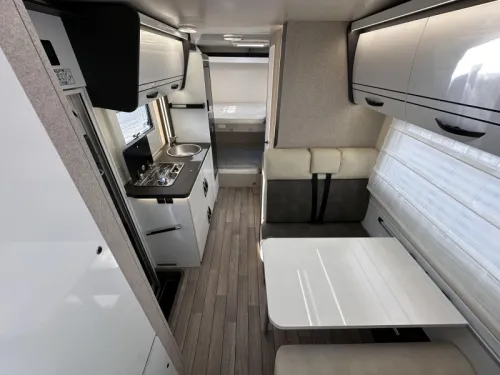 McLouis Glamys 320 NEW 8-Berth Overcab 140HP photo: 4