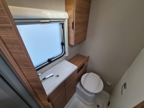 Weinsberg CaraOne 390 QD  photo: 19