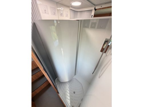 P&ouml;ssl SUMMIT 640 Lithium/Solar/VanSwing/Bearlock/All-Season/Gasalarm/Duocontr./Awning photo: 19