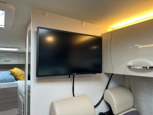 B&uuml;rstner Nexxo Van T 690 G - Slim and luxurious photo: 15