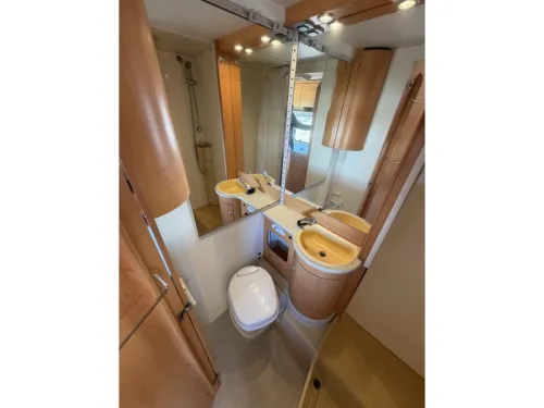 Hymer Classic Lit superpos&eacute; photo : 13