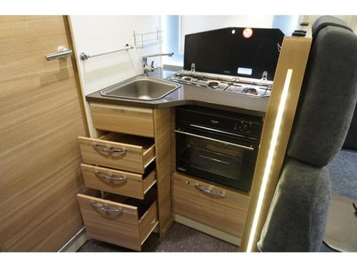 Adria Coral Supreme S 670 SL Auto-levelsyst-Sat-Solar  Foto: 13