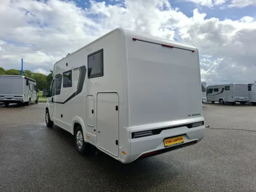 Adria Compact Select DL '27 Aut Markise Gro&szlig;er K&uuml;hlschrank Foto: 4