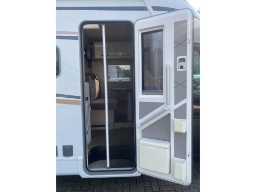 B&uuml;rstner Limited T 690 photo: 22