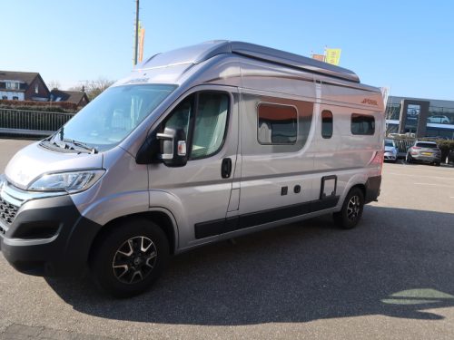 P&ouml;ssl 2WinR Plus 600 POP-TOP ROOF 1ST OWNER photo: 17