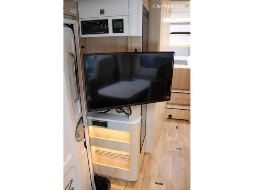 Hymer BMC-T 680 177hp Automatic | Single beds | Drop-down bed | Separate shower | Solar panel | Veloslide | Bearlock | SLC Chassis | Awning photo: 12