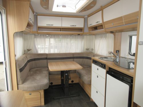 Dethleffs Camper 500 FR MIT RANGIERHILFE, KLIMAANLAGE, MARKISE Foto: 3