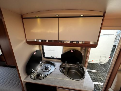 Adria Adora 472 LU Level/Rangierhilfe/2x Vorzelt  Foto: 8