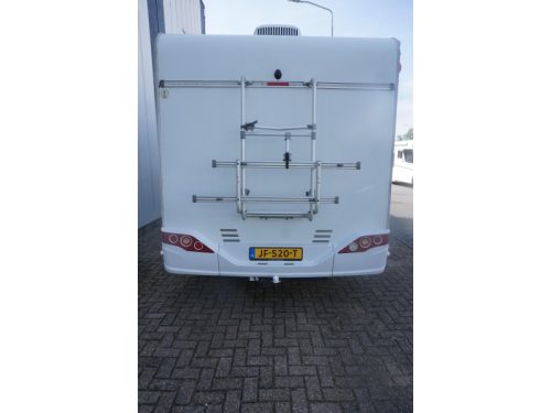 Carado T 67 ROOF AC/CAMERA/BIKE RACK photo: 4