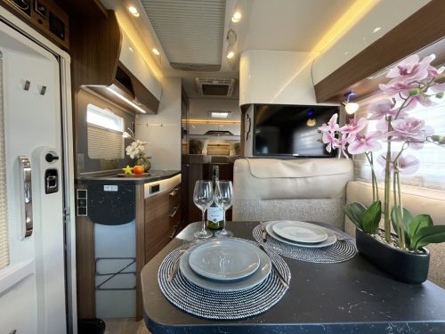 Hymer B 580 BMC MERCEDES AUTOMATIC SINGLE BEDS XXL GARAGE photo: 15
