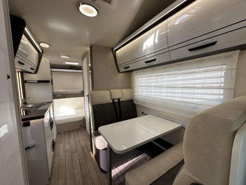 McLouis Glamys 320 NEW 8-Berth Overcab 140HP photo: 7