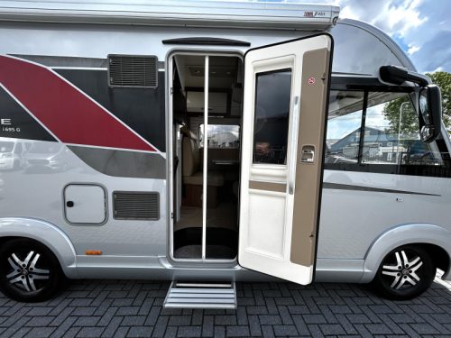 B&uuml;rstner Elegance 695 G Queensbed/Automatic/2016! photo: 5