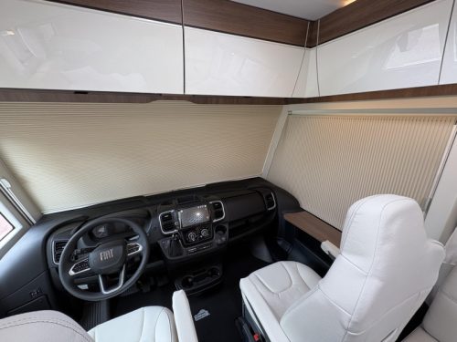 Rapido 896 F Heavy chassis + Automaat  photo: 19