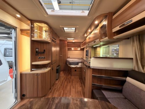 Knaus Sudwind Exclusive 580 UF mover+awning+cabin airco  photo: 6