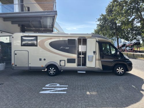 B&uuml;rstner Nexxo Moonlight 728 SINGLE BEDS ROOF AIRCO photo: 4