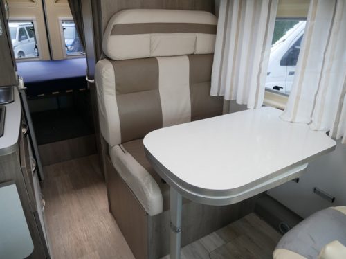 Bavaria V600G, 6 Meter Van conversion, Transverse bed!! photo: 10