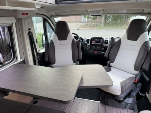 Weinsberg CaraBus 600 MQ 165 PS Foto: 8